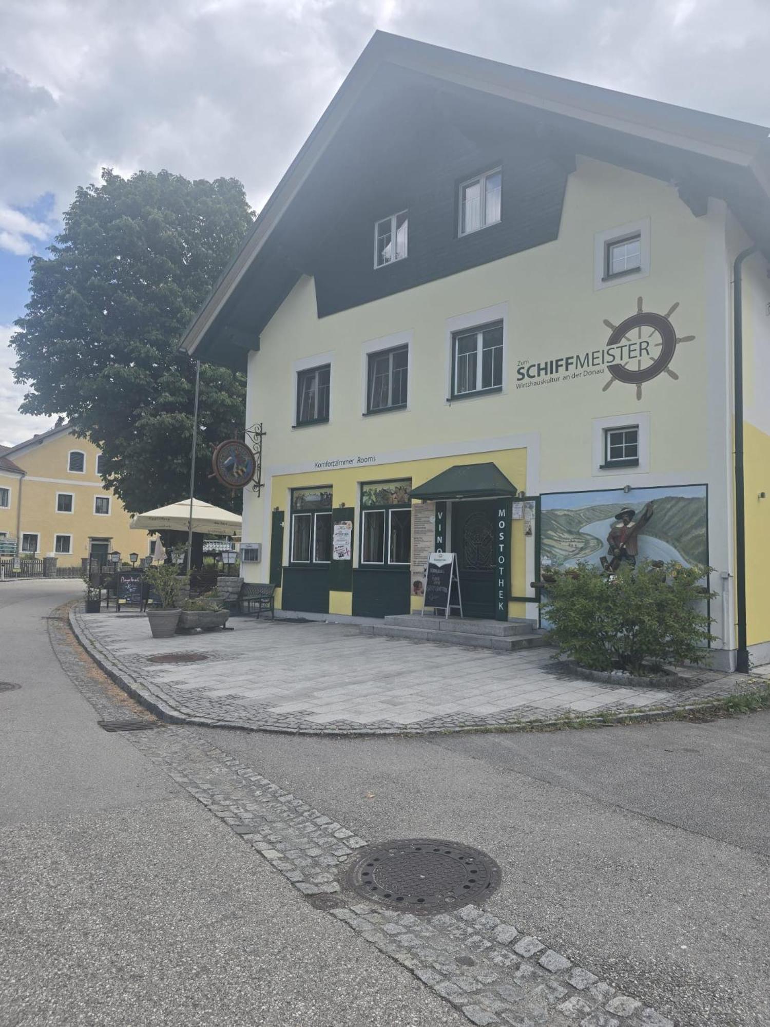 Gasthof Zum Schiffmeister Wesenufer エクステリア 写真